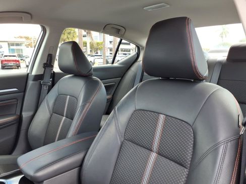 Certified 2023 Nissan Altima 2.5 SR image 17