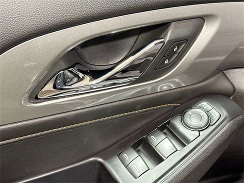 Used 2018 Chevrolet Traverse LS image 12