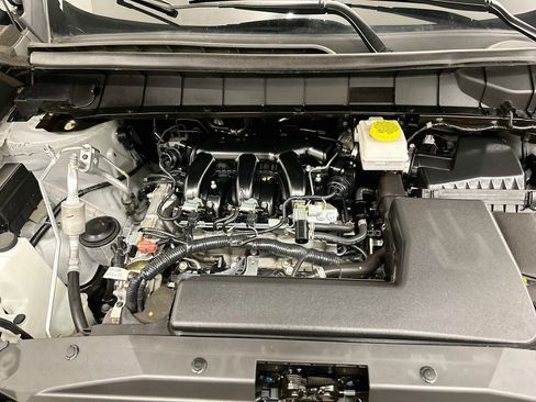 Used 2023 Nissan Pathfinder SV AWD/4WD image 34