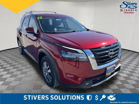Used 2022 Nissan Pathfinder SL image 3