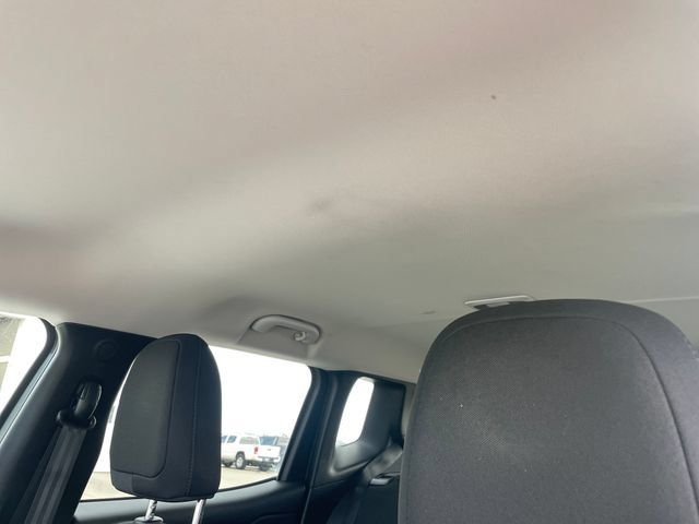 Used 2017 Jeep Renegade Trailhawk AWD/4WD image 28