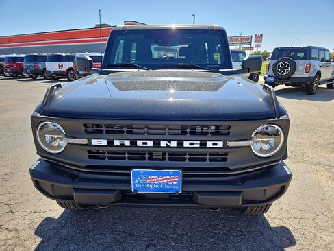 New 2026 Ford Bronco 2-Door AWD/4WD image 3