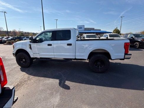 Used 2018 Ford F250 XLT w/ XLT Value Package image 13