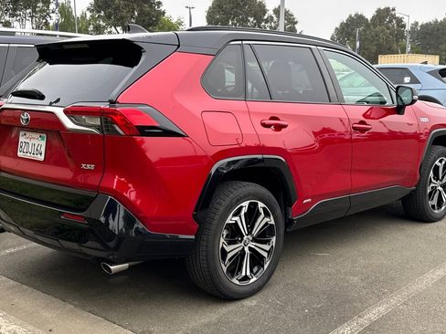 Used 2021 Toyota RAV4 XSE w/ Weather Package AWD/4WD image 5