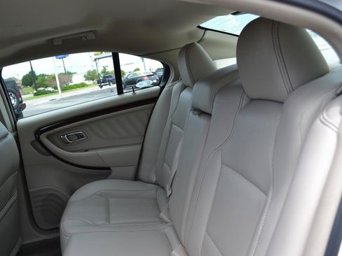 Used 2010 Ford Taurus Limited AWD/4WD image 48