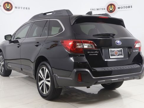 Used 2018 Subaru Outback 2.5i Limited image 4