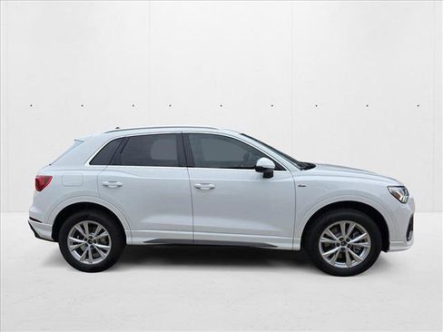 New 2025 Audi Q3 2.0T Premium w/ Convenience Package image 4