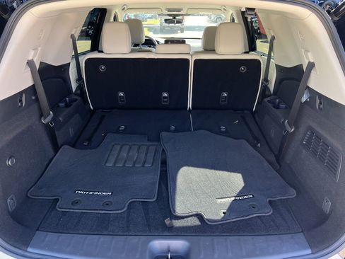 Certified 2025 Nissan Pathfinder SL AWD/4WD image 26