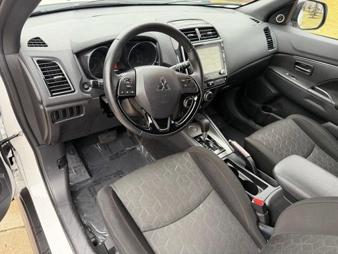 Used 2020 Mitsubishi Outlander Sport Black Edition image 10