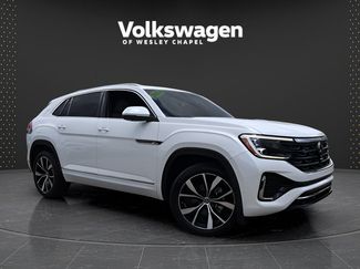 Certified 2024 Volkswagen Atlas Cross Sport SEL Premium R-Line AWD/4WD video 1
