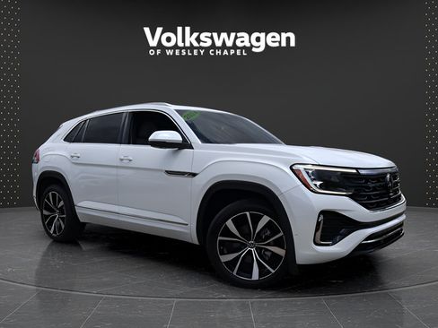 Certified 2024 Volkswagen Atlas Cross Sport SEL Premium R-Line AWD/4WD image 1