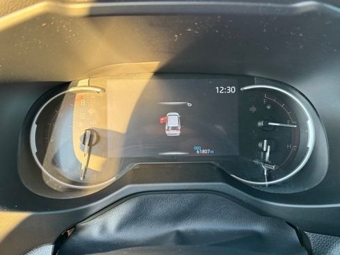 Used 2023 Toyota RAV4 XLE image 22