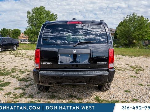 Used 2007 Dodge Nitro SXT RWD image 23