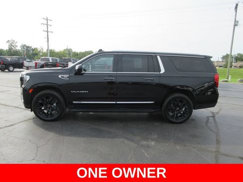 Used 2023 GMC Yukon XL SLT AWD/4WD image 10