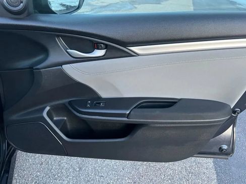 Used 2020 Honda Civic EX image 15