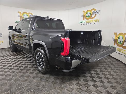 Used 2024 Toyota Tundra Limited AWD/4WD image 32