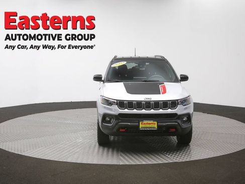 Used 2025 Jeep Compass Trailhawk w/ Trailer Tow Group AWD/4WD image 51