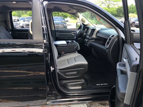 Used 2020 RAM 1500 Big Horn AWD/4WD image 25