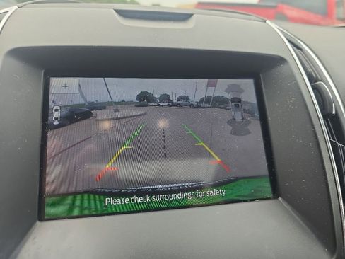 Used 2020 Ford Edge Titanium w/ Equipment Group 301A FWD image 15