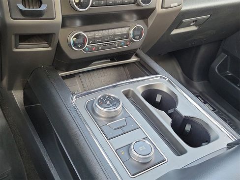 Used 2020 Ford Expedition XLT w/ Equipment Group 202A image 17