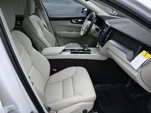 New 2025 Volvo XC60 T8 Core w/ Climate Package image 38