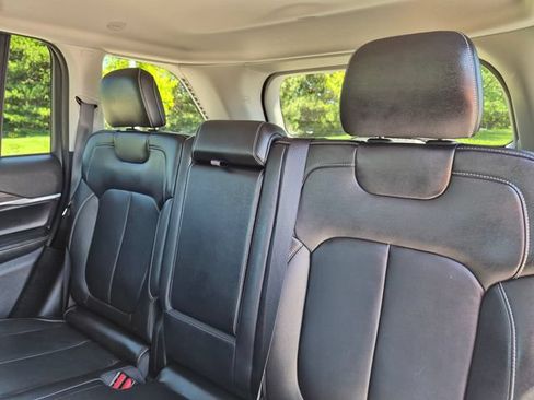 Used 2022 Jeep Grand Cherokee Limited w/ Trailer Tow Prep Group (B) AWD/4WD image 37