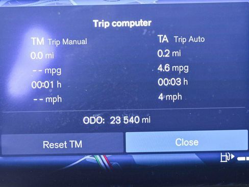 Certified 2025 Volvo XC90 B5 Core AWD/4WD image 13