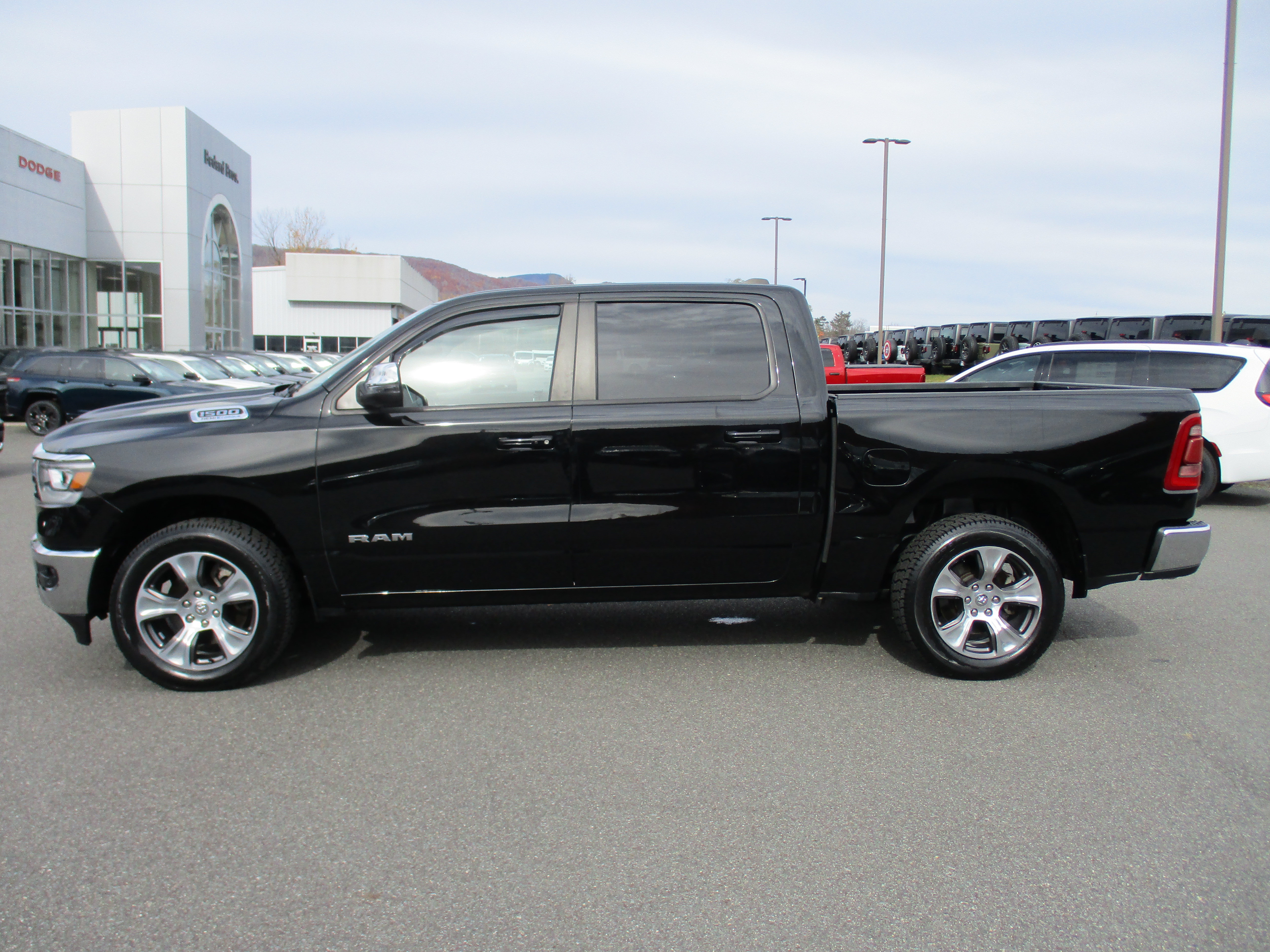 Certified 2023 RAM 1500 Laramie AWD/4WD image 8