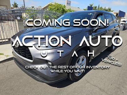 Used 2021 Toyota Highlander LE