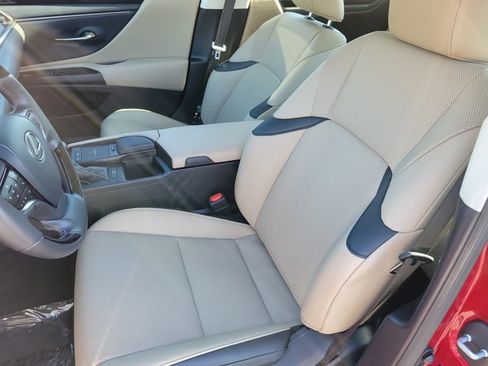Used 2019 Lexus ES 350 w/ Premium Package image 12