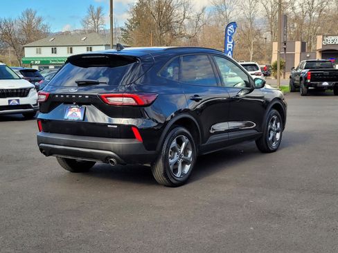 Used 2025 Ford Escape ST-Line image 5