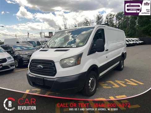 Used 2016 Ford Transit 250 130 Low Roof RWD image 4