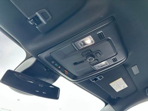 Certified 2025 GMC Yukon Denali AWD/4WD image 13