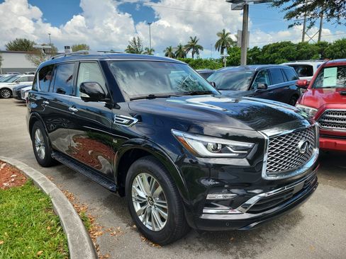 Used 2019 INFINITI QX80 Luxe w/ All-Season Package RWD image 2
