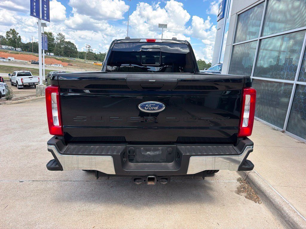 Used 2024 Ford F250 XLT w/ FX4 Off-Road Package AWD/4WD image 6