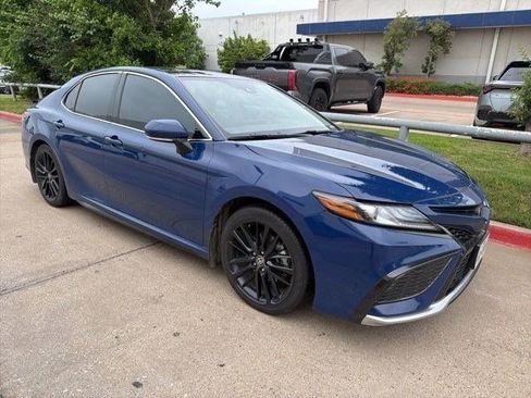 Used 2023 Toyota Camry XSE FWD image 2