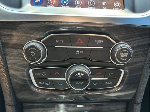 Used 2018 Chrysler 300 Touring w/ Sport Appearance Package RWD image 26