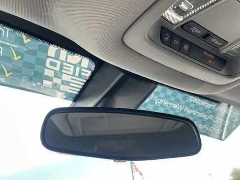 Used 2020 GMC Acadia SLE FWD image 29