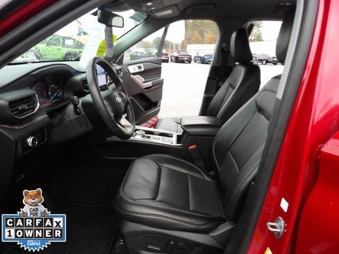 Certified 2022 Ford Explorer Limited w/ Limited Technology Package image 23