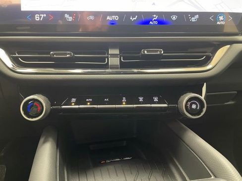 New 2026 Chevrolet Equinox EV RS image 6