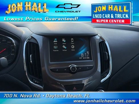 Used 2018 Chevrolet Cruze LT image 22