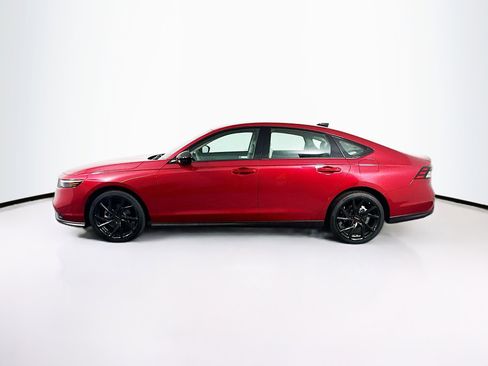 Used 2025 Honda Accord SE image 4