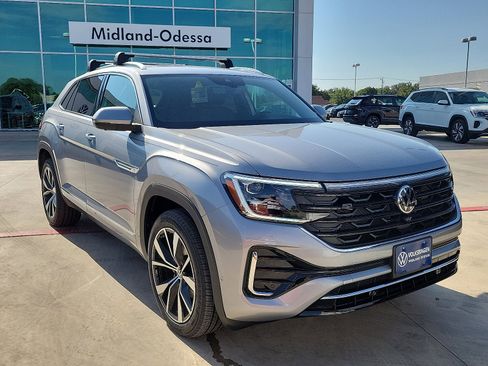 New 2026 Volkswagen Atlas Cross Sport SEL Premium R-Line image 1