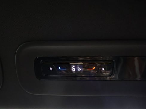 New 2025 Volkswagen ID. Buzz Pro S image 25