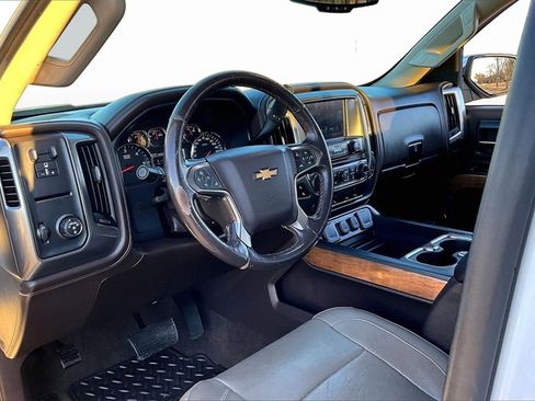 Used 2018 Chevrolet Silverado 1500 LTZ w/ Texas Edition image 13