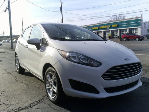 Used 2018 Ford Fiesta SE image 7