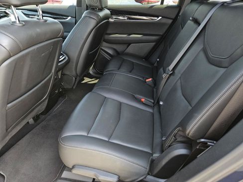 Used 2024 Cadillac XT6 Premium Luxury FWD image 32