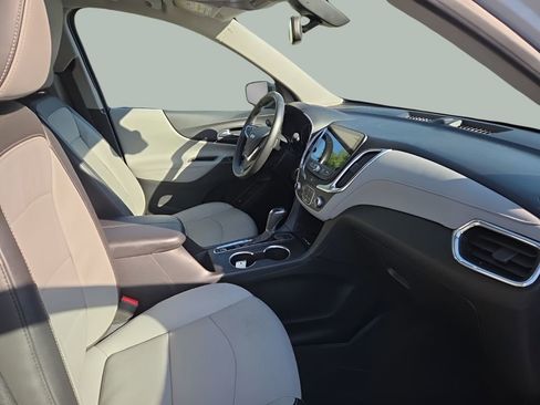 Used 2019 Chevrolet Equinox Premier image 10
