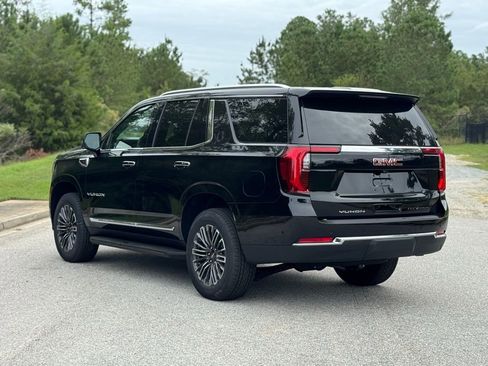 New 2026 GMC Yukon Elevation image 11