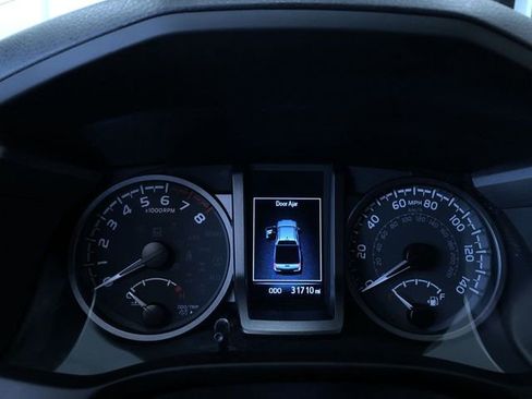 Certified 2023 Toyota Tacoma TRD Off-Road w/ TRD Premium Off Road Package AWD/4WD image 24